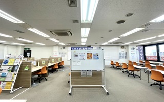 岸和田キャンパス内観