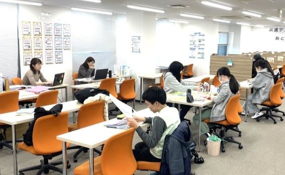 職員や講師との距離が近く、アットホームなキャンパスです！