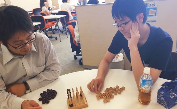 昼休みは生徒さん同士で楽しく過ごします