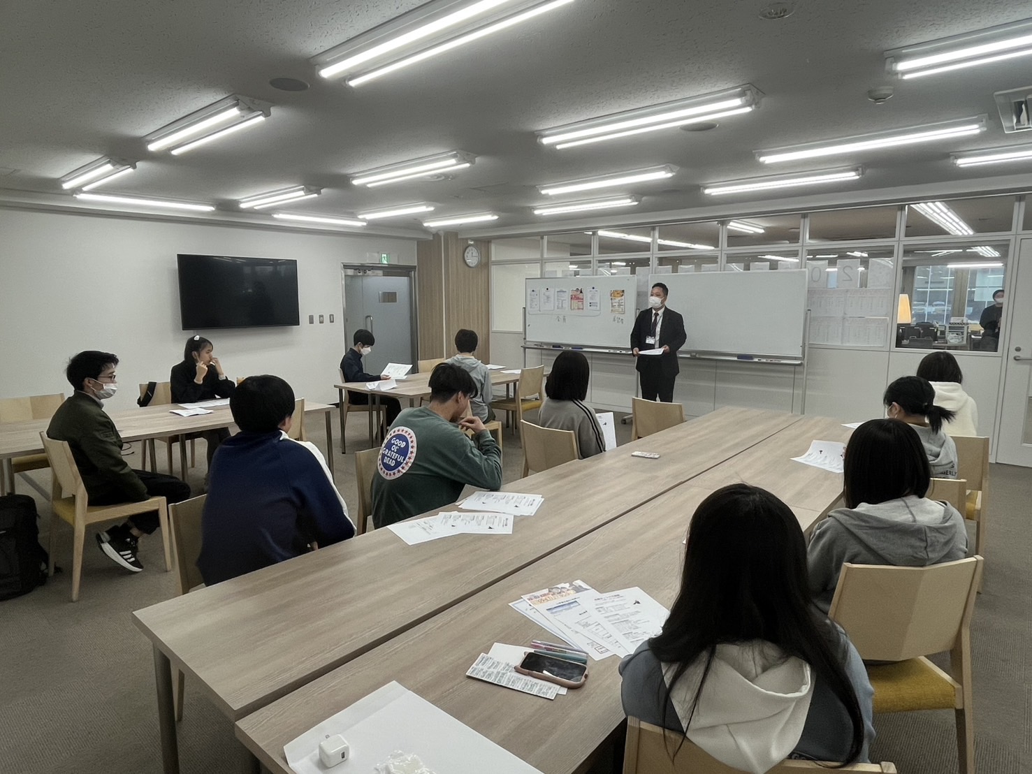 毎月ホームルームを開催しています