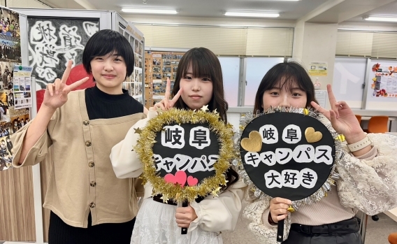学年の垣根なく交流のできるアットホームなキャンパスです