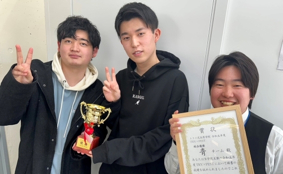 体育祭などの大型行事に全力で取り組んでいます