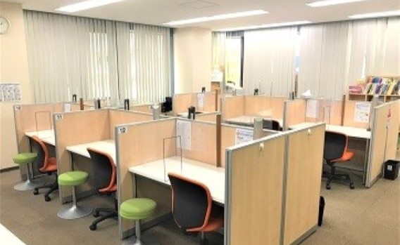 マンツーマン授業のブースです。