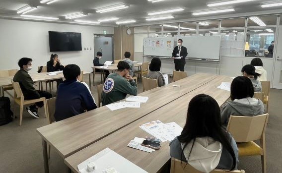 毎月ホームルームを開催しています