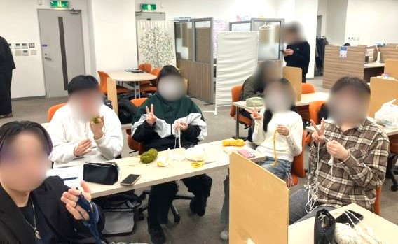 編み物サークル♪