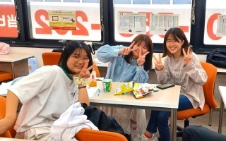 おしゃべりしながらお菓子パーティー♪