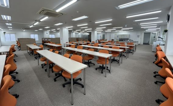 広々とした綺麗な空間で、自分のペースで生活できます。