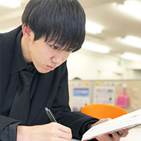 藤本　聖人さん