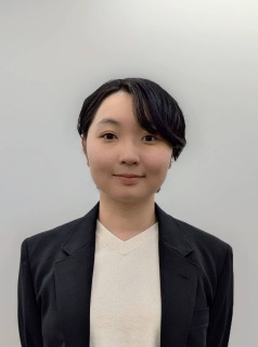 草野章乃