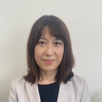 油川倫子